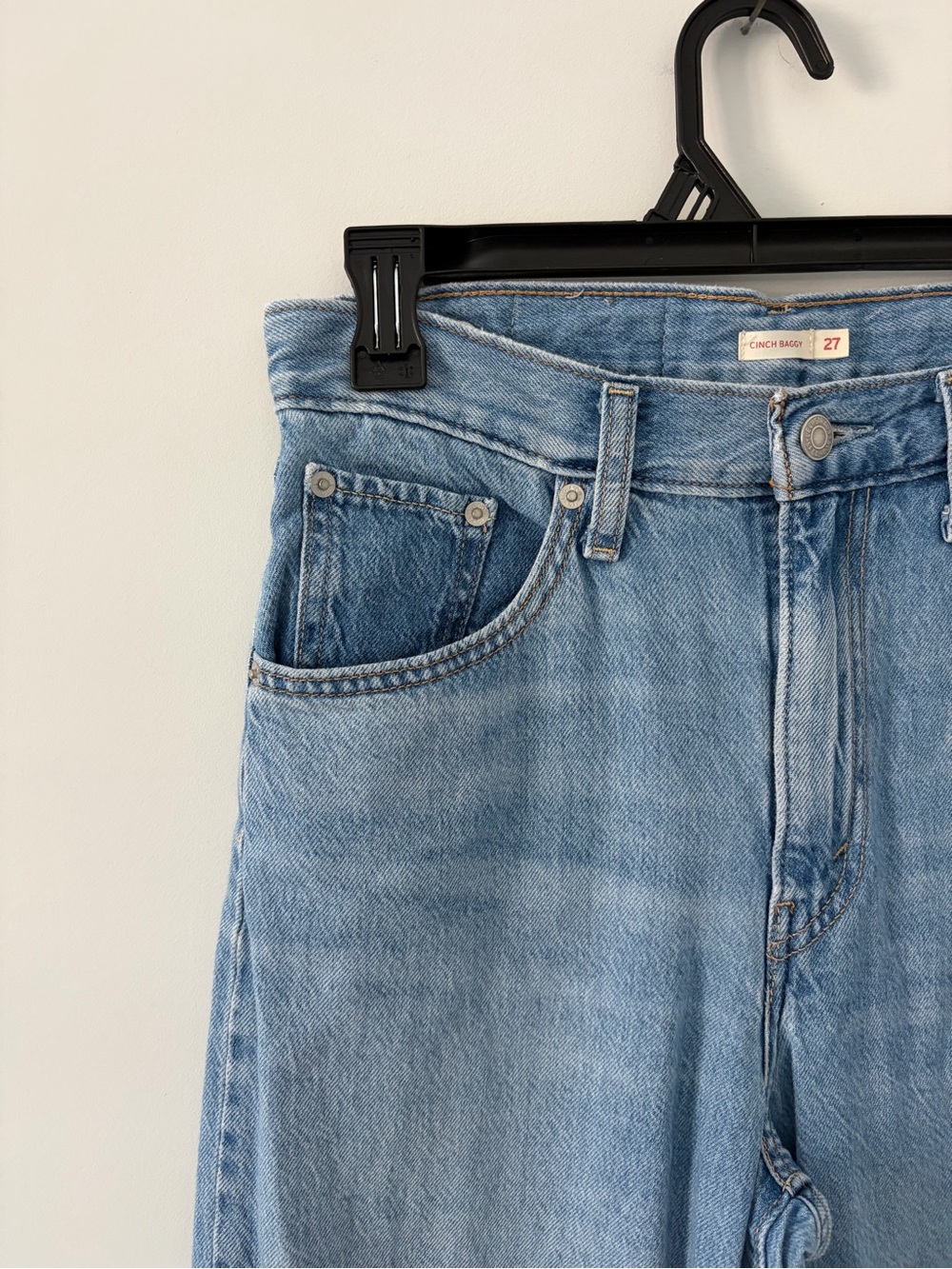 Levi’s Cinch Baggy Light Weight High Rise Wide Leg Denim Jeans Medium Wash 27 - Picture 2 of 10